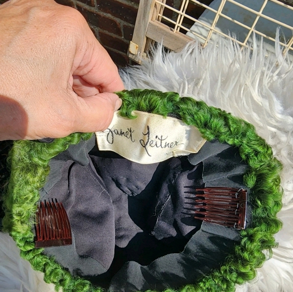 Vintage Mid Century.green Broadtail Hat With Combs - Picture 7 of 8